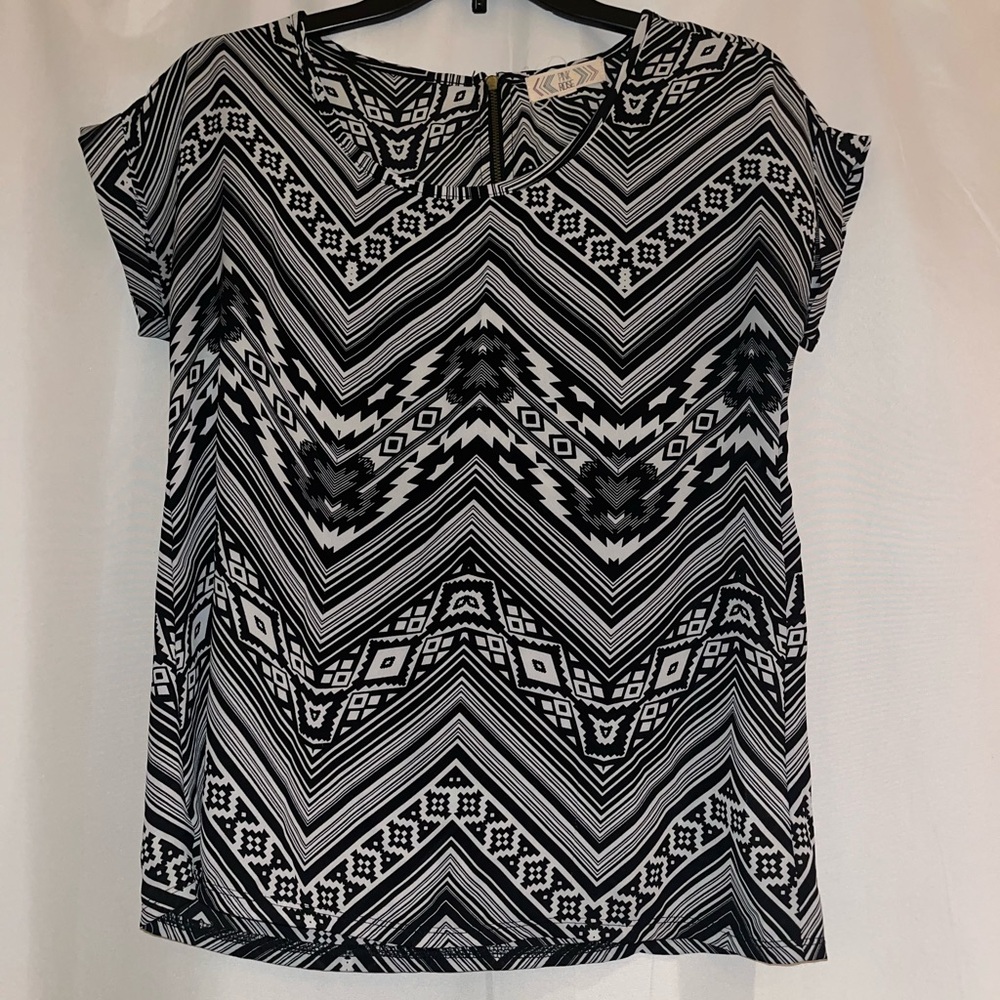 Black and white patterned blouse size small